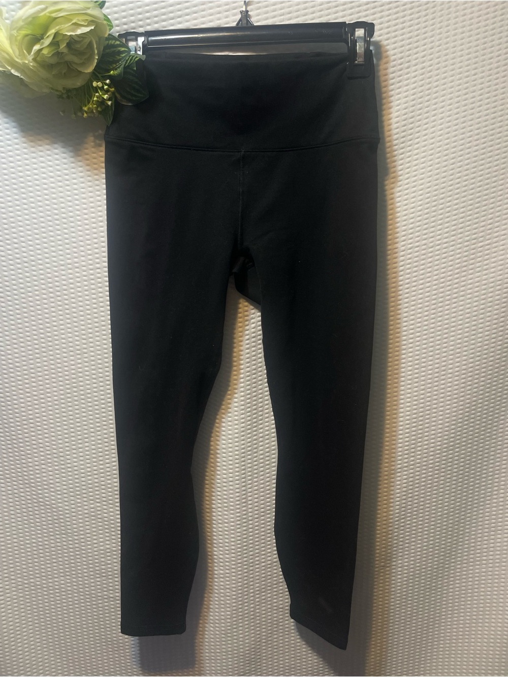 Fabletics PowerHold Black Leggings Women's Small Criss Cross Back High Waist